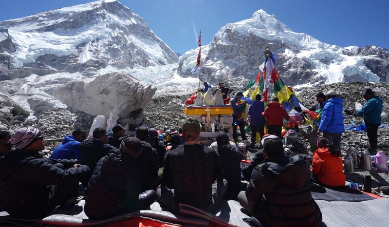 सेनाले ‘सफा हिमाल अभियान २०२३’ सञ्चालन गर्दै